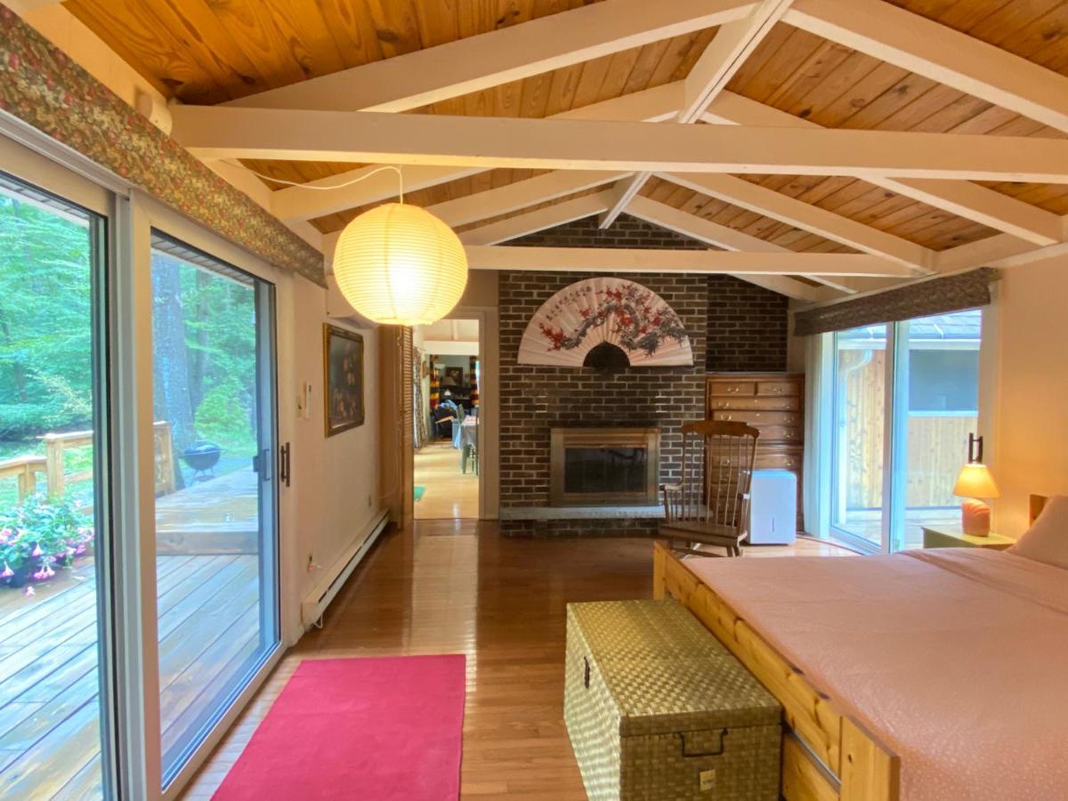 Secluded Chalet On Stream-Mins To Camelback Таннерсвилл Экстерьер фото